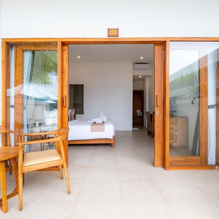 Amp Beach House Toyapakeh Kültér fotó