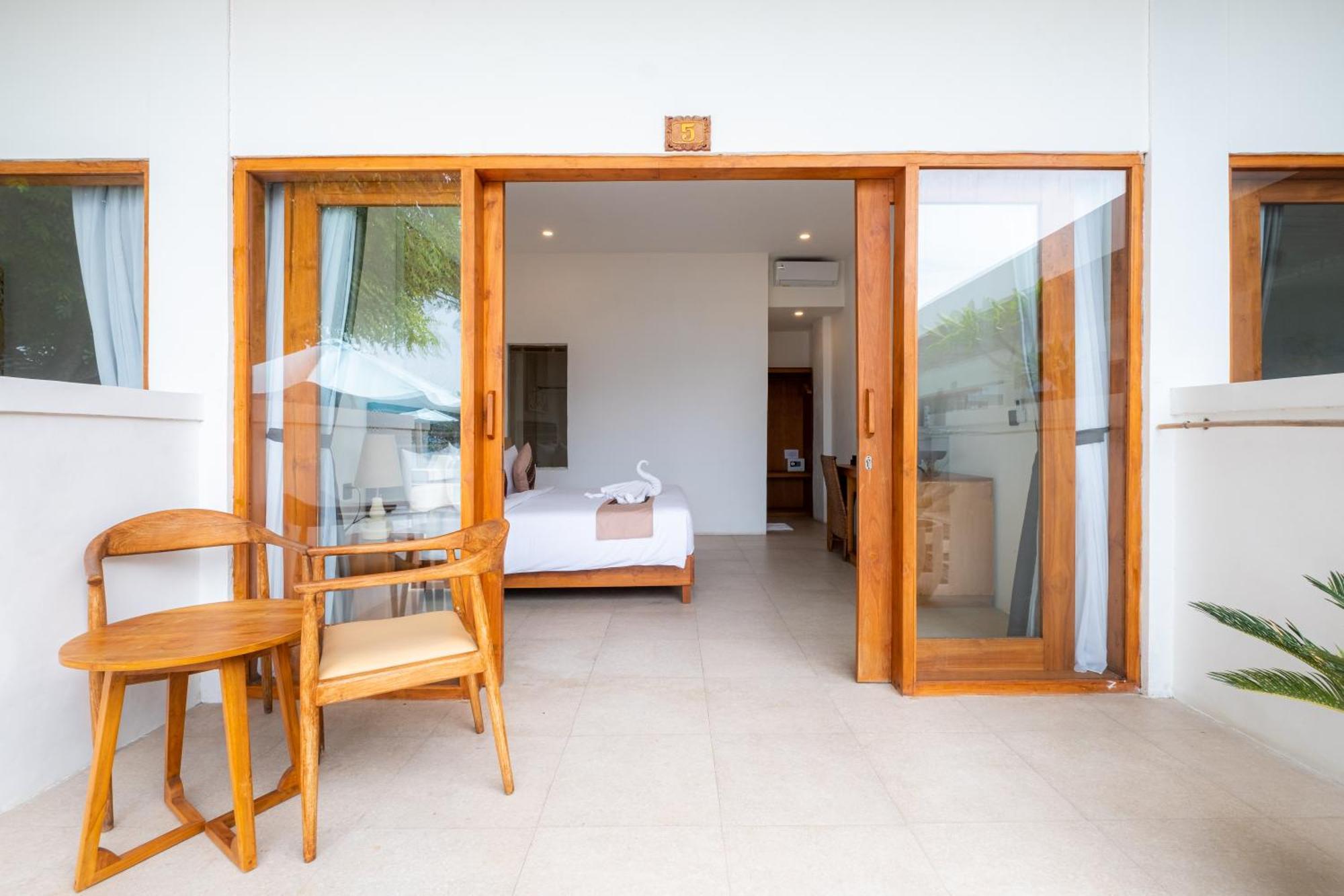 Amp Beach House Toyapakeh Kültér fotó